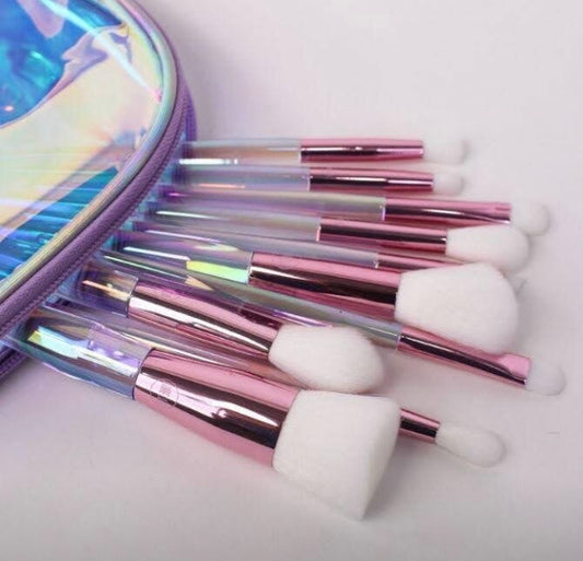 Holographic makeup brushes